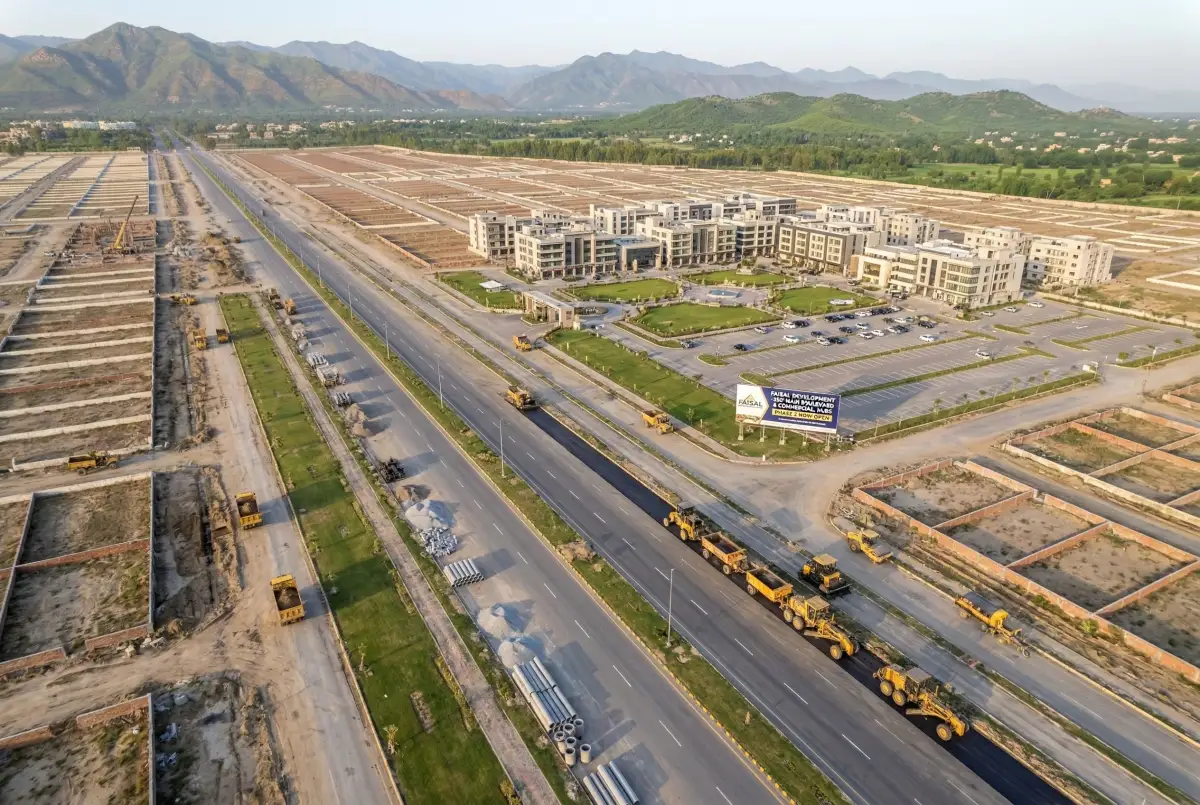 350 Feet Main Boulevard road view in Faisal Town Phase 2 connecting residential and commercial areas